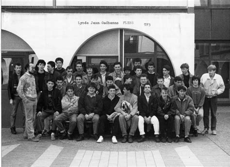 Photo De Classe Terminale F De Lyc E Jean Gu Henno Copains D Avant