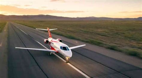 How Small Private Jets and Their Manufacturers Are Redefining Air ...