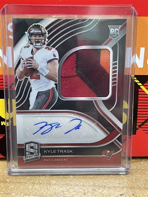 2021 Panini Spectra Kyle Trask Rookie Autograph 3 Color Patch Auto 99