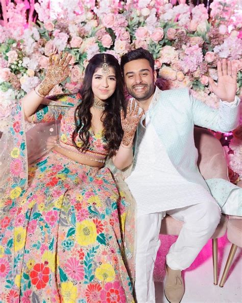 See How This Couple Fulfilled Their Bollywood Dream At Their Wedding ...