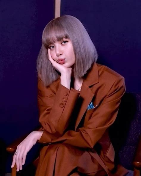 Blackpink Lisa Outfit Brown Suit Jacket And Trousers Set Blackpink Fashion Fashion Halsey Hair