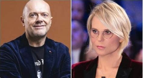 L Incontro Inaspettato Tra Max Pezzali E Maria De Filippi Una Storia