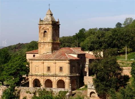 Vista Lateral Del Santuario Torralba Del Rio Navarra