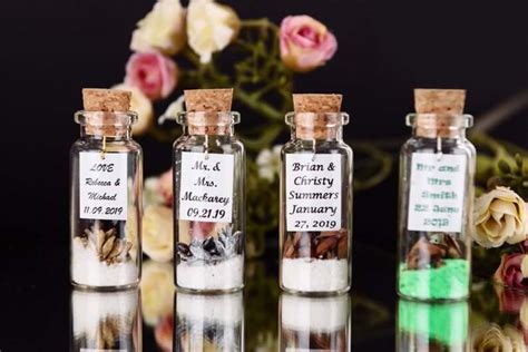 Creative Mason Jar Ideas for Wedding Favors | Wedding KnowHow