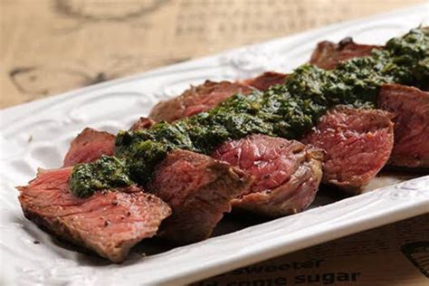 Bife De Alcatra Molho Chimichurri