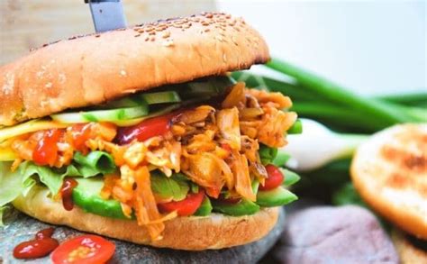 Vegan Pulled Pork” Burger Auf Jackfruit Basis A Journey To Ourselves