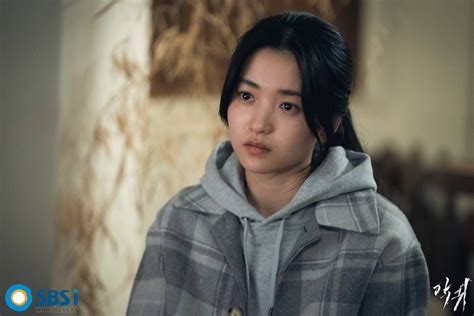 [Photos] New Stills Added for the Korean Drama 'Revenant' @ HanCinema