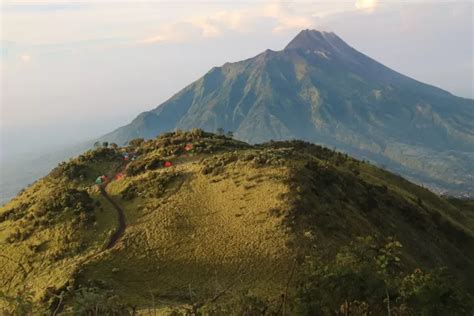 Ingin Wisata Ke Gunung Merbabu Berikut Persiapan Yang Diperlukan