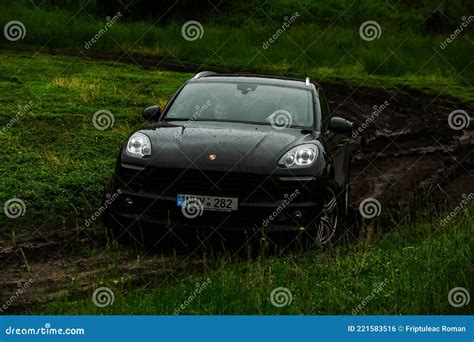 Porsche Macan S in Off-road Racing Full of Mood on Bad Road in Moldova ...