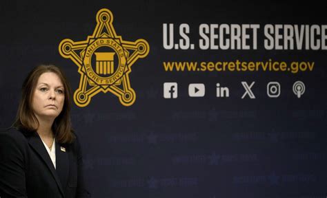 Secret Service Chefin Gesteht Versagen Nach Attentat Auf Trump Viele