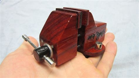 Making A Small Wooden Vise Youtube