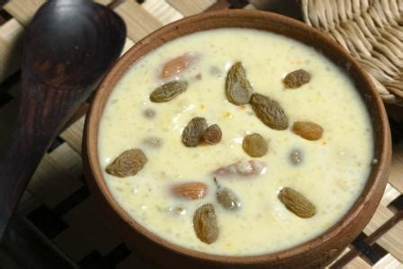 Sugarless khajur Kheer (Date Milkshake) Recipe, Ayurvedic Benefits