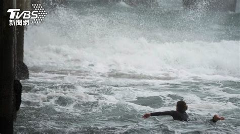 強風、大雪、暴雨！冬季風暴襲美國加州 救護專機墜山區5死││tvbs新聞網