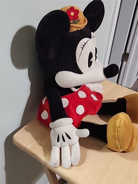 Folkmanis Puppets Minnie Mouse Hand Puppet Disney Retired Pre Owned