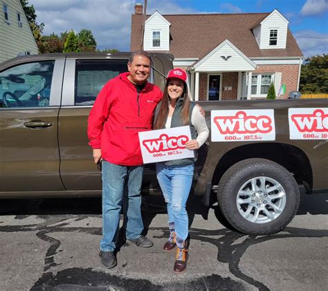 Bridgeport Columbus Day Parade Wicc Am Fm