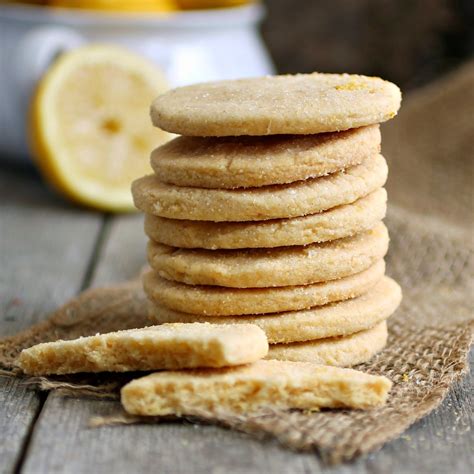 Hungry Couple: Lemon Cornmeal Shortbread Cookies