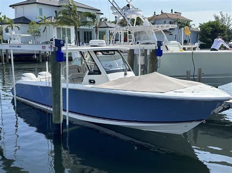 32 Pursuit 2022 Yacht For Sale 32 Pursuit Yachts North Palm Beach Fl