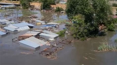 Ascienden a 77 los heridos por las inundaciones en Jersón según