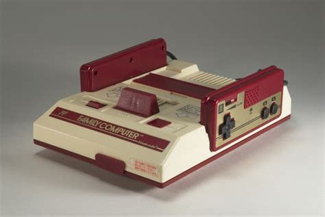 Famicom El Origen De Su Nombre Y Su Color Rojo Nintenderos