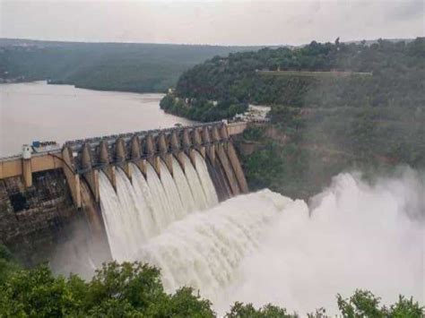 Tungabhadra dam gate: Krishna river riparian inhabitants cautioned