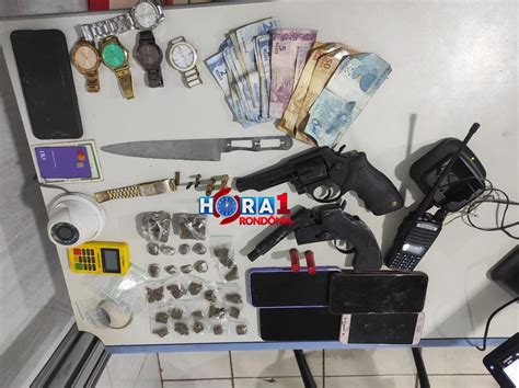 Força tática prende quadrilha drogas e arma na zona leste da