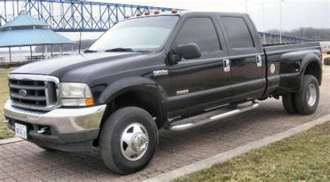 2002 Ford F 350 Lariat 4x4 Crew Cab Dually Pickup