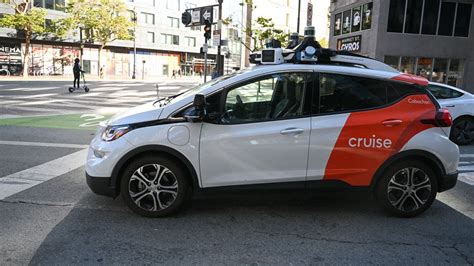 Cruise pauses driverless vehicle operations across US amid safety probe ...