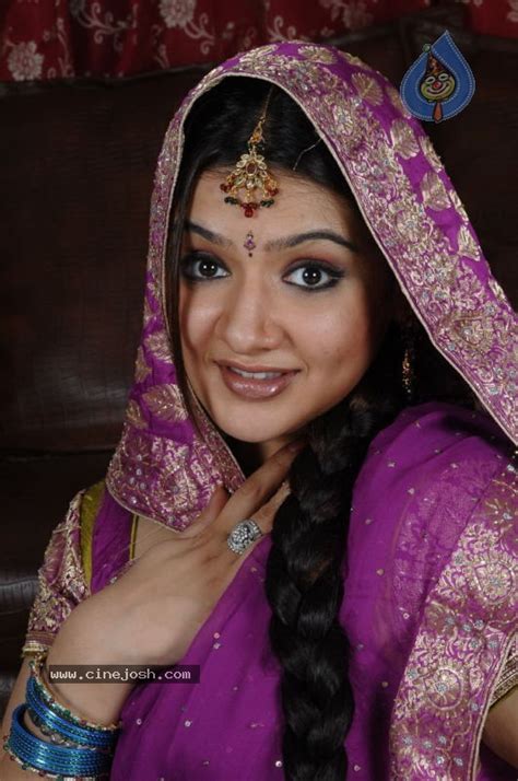 Aarthi Agarwal New Photo Gallery Photo 66 Of 69