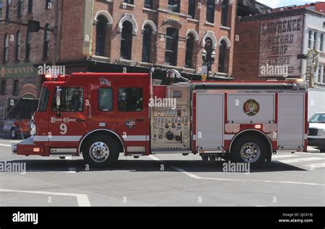 Fire truck en route on Broadway in Nashville, Tennessee Stock Photo - Alamy