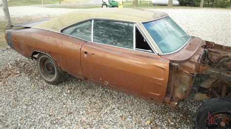 Original Hemi 4 Speed 1969 Dodge Charger Rt