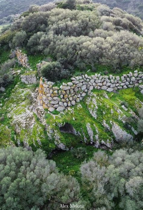 Nuraghe Su Casteddu E Fanaris Mediateca Di Nurnet