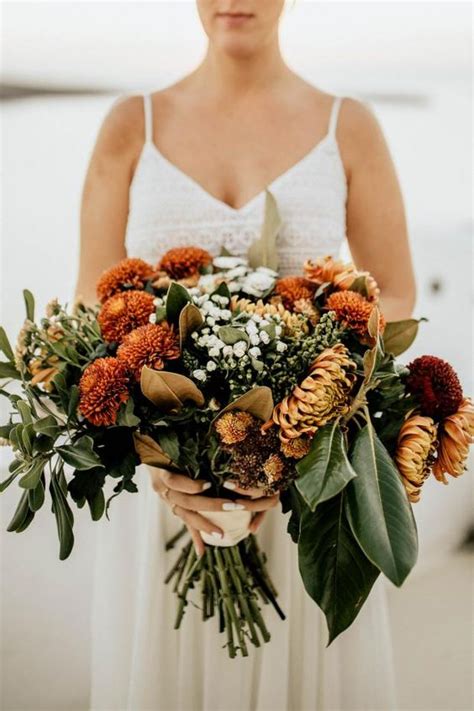 50 Beautiful Chrysanthemum Wedding Bouquets - Weddingomania