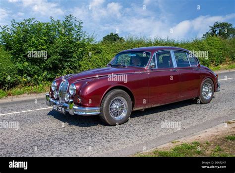 Jaguar Mk Ii Saloon Hi Res Stock Photography And Images Alamy