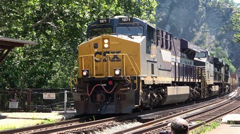 CSX 1871 Atlantic Coast Line Heritage Unit Leads CSX I135 Westbound Out