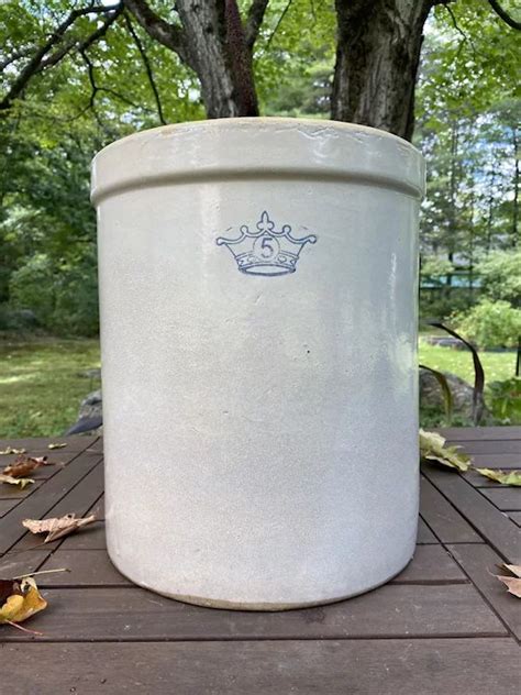 Vintage Glazed 5 Gallon Blue Crown Crock Mynt And Myca Ruby Lane