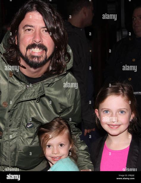 Violet grohl hi-res stock photography and images - Alamy