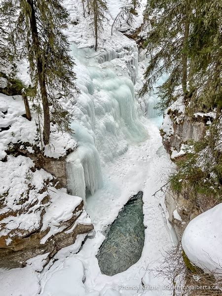 Johnston Canyon Winter Hike- Hiking Johnston Canyon in Winter