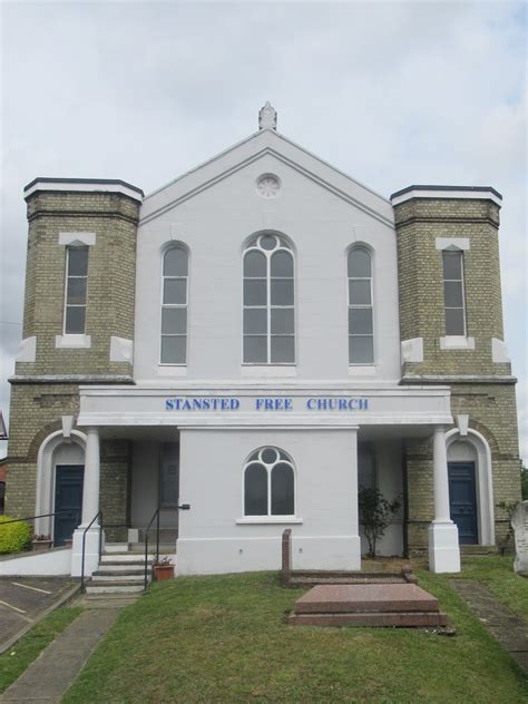 This guide explains the best walking paths in stansted mountfitchet stansted 4