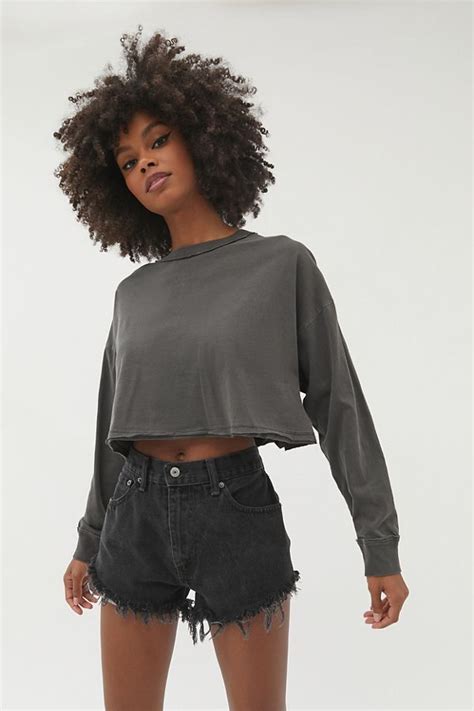 BDG Astrid Oversized Long Sleeve Cropped Tee | Urban Outfitters | Long sleeve cropped tee, Crop ...