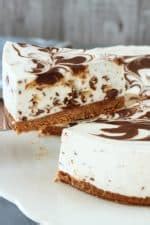 No-Bake Stracciatella Cheesecake - El Mundo Eats