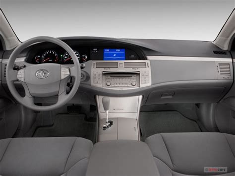 2010 Toyota Avalon: 11 Interior Photos | U.S. News