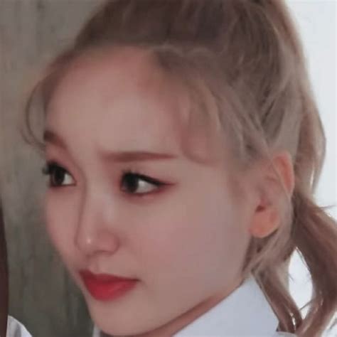 Lq Loona Gowon Icon Loona Cute Icons Memes Face Girl Meme The