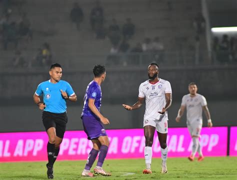 Epic Comeback Persita Bawa Arema Fc Kembali Masuk Zona Degradasi