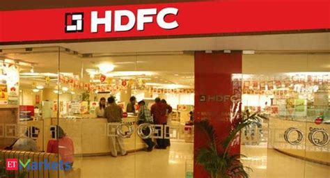 Hdfc Qip Hdfc Raises Rs 10 000 Crore Equity Capital In Qip Issues