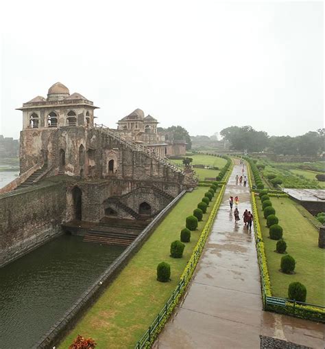 Image Result For Mandu Madhya Pradesh Images Tourist Places Day Trip