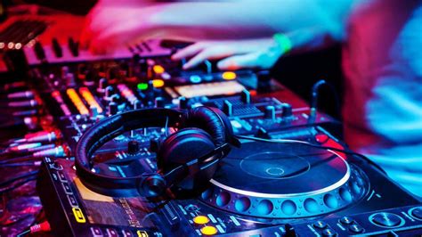 4K DJ Wallpapers Top Free 4K DJ Backgrounds WallpaperAccess