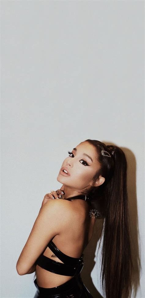 Ariana Grande Wallpaper Cantores Pequenas Grandes Mulheres Ariana