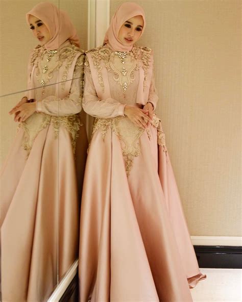 √ 60+ Model Kebaya Muslim Modern Untuk Anak Muda