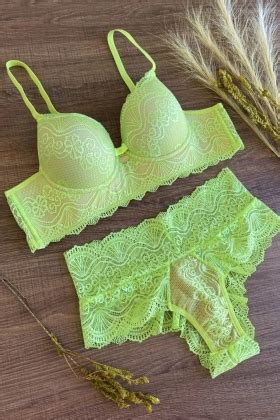 Conjunto de Lingerie Rendado Sutiã c Base Reforçada cor Verde Citrus