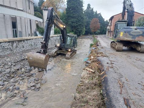 Alluvione a Campi Bisenzio distribuzione di generi di prima necessità